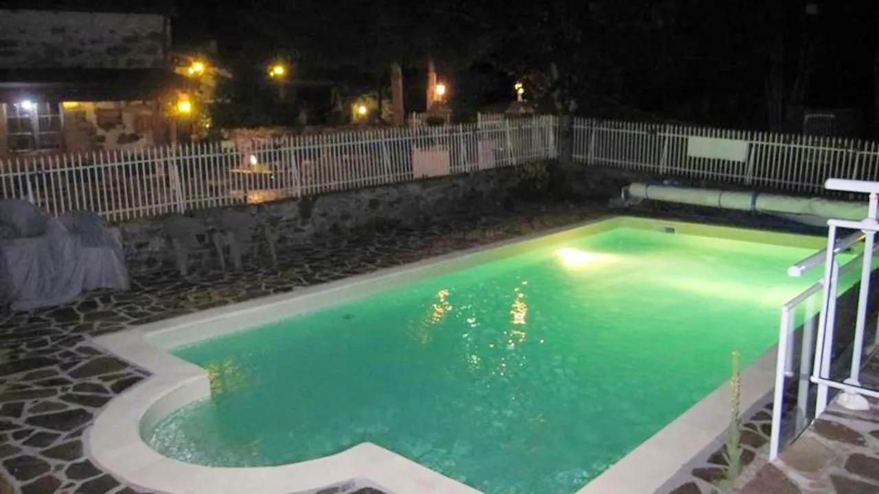 בית נופש Bungalow Charmant A Argences En Aubrac Avec Piscine